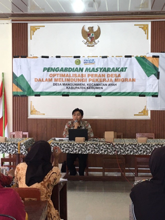 Penyuluhan Optimalisasi Peran Desa dalam Pelindungan Pekerja Migran di Desa Mangunweni